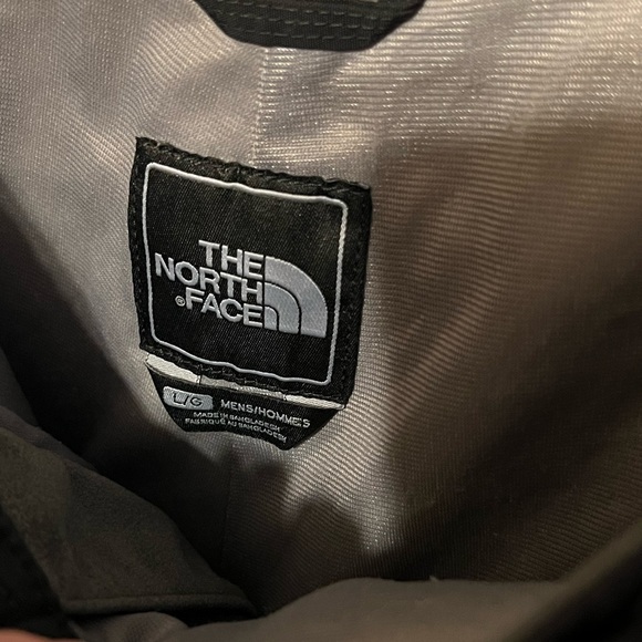 SOLD!!!! Men’s Black North Face Freedom ski winter pants - Picture 13 of 16